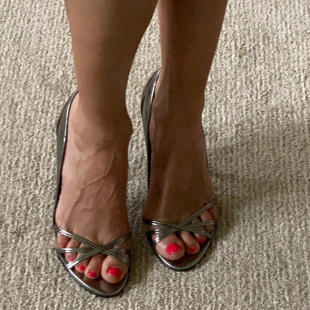 💕Guess By Marciano Heels💕